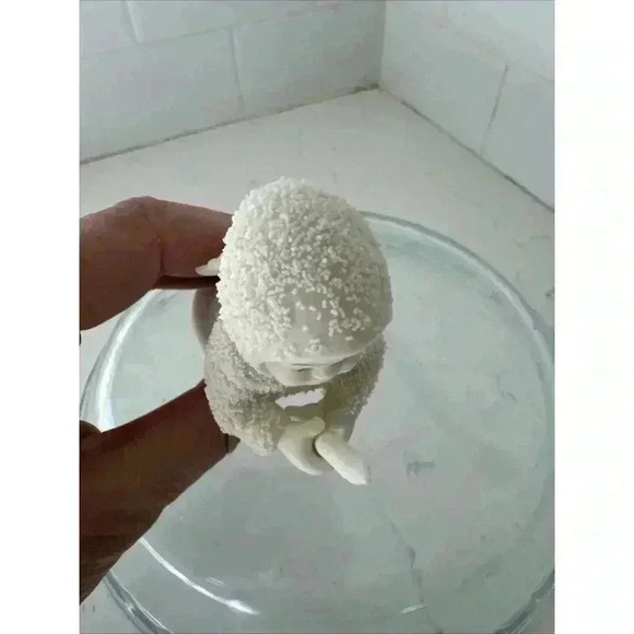 Snowbabies Just One Little Candle Dept 56 Winter Tales Snow Baby - Picture 9 of 11